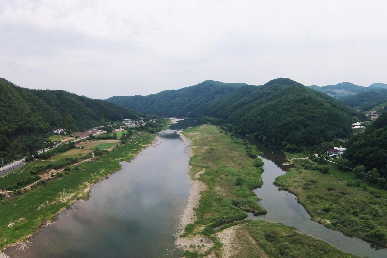 Forest Of Color Pension Hongcheon Extérieur photo