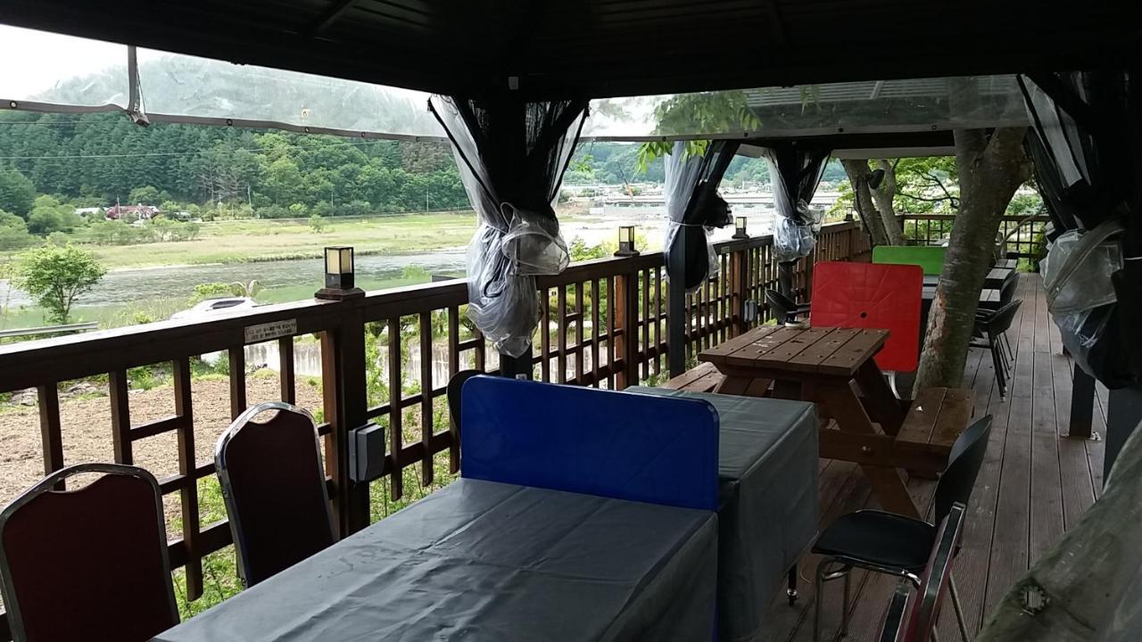Forest Of Color Pension Hongcheon Extérieur photo