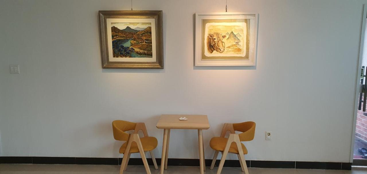 Forest Of Color Pension Hongcheon Extérieur photo